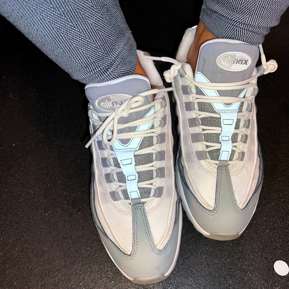 EUC Nike airmax 95